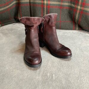 Miz Mooz Women Burgundy Leather Zipper Trim Ankle Boots Size 39 EU 8-8.5 US